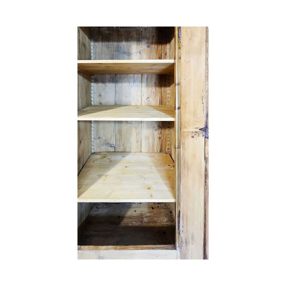 Schrank antik Tanne massiv gewachst