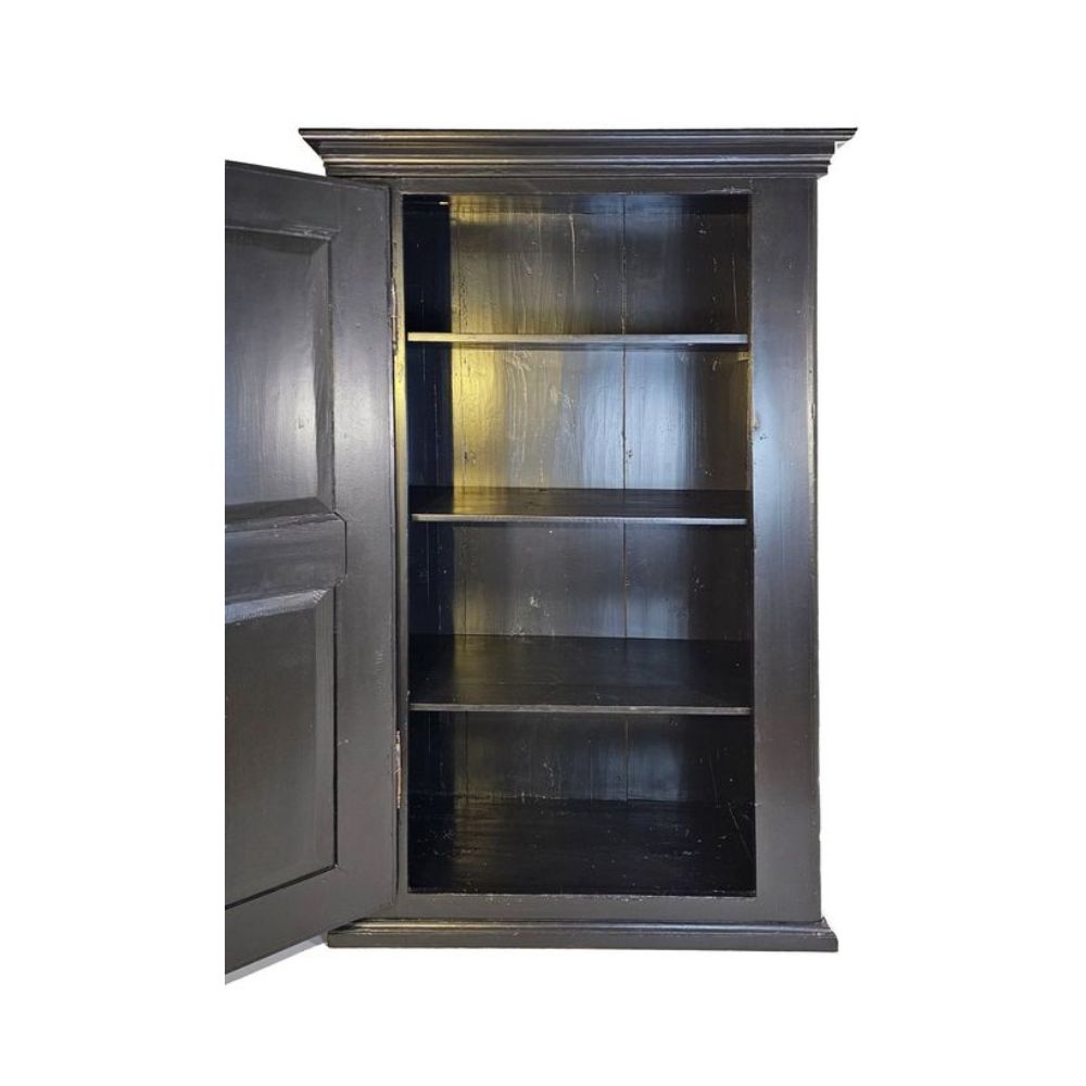 Antiker Schrank, Acryl schwarz mit Sonne goldfarben 10