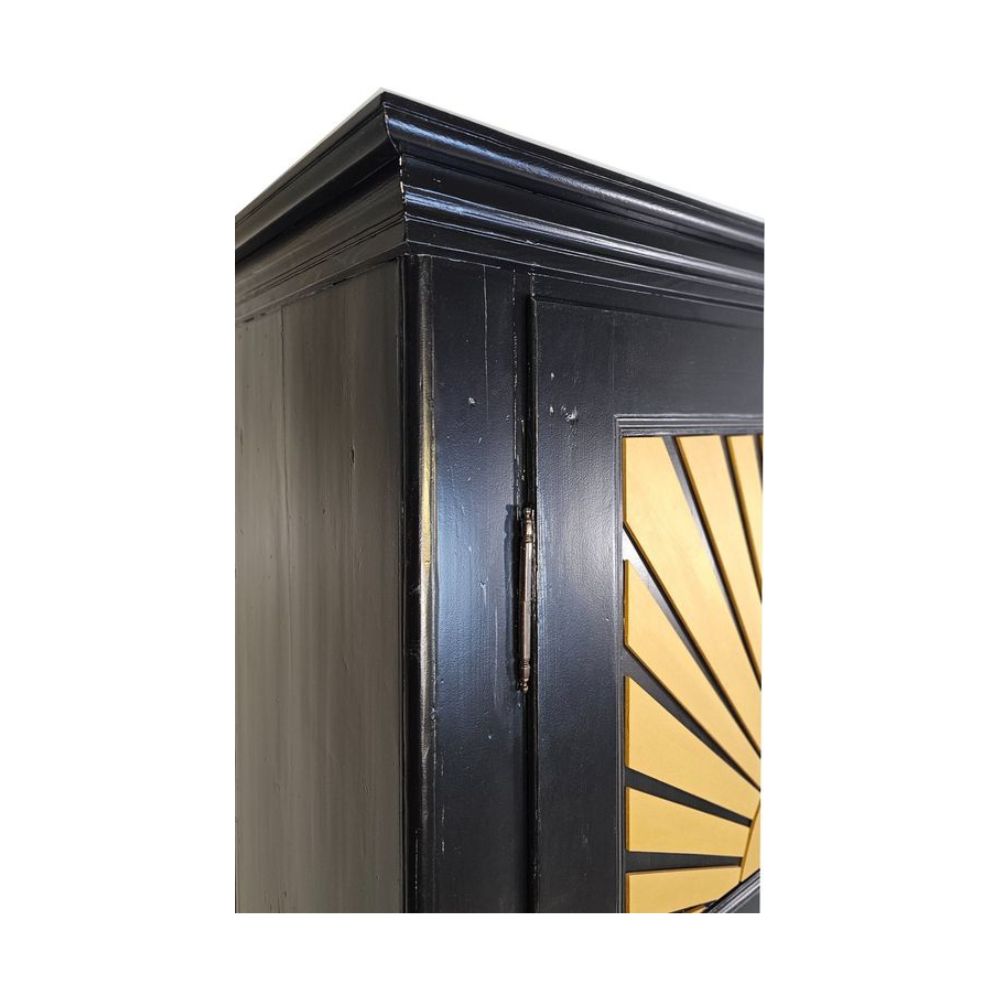 Antiker Schrank, Acryl schwarz mit Sonne goldfarben 10